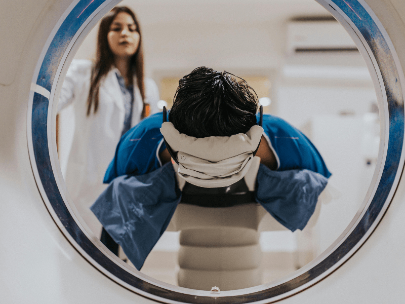 Iniciación a la resonancia magnética (SANT02)